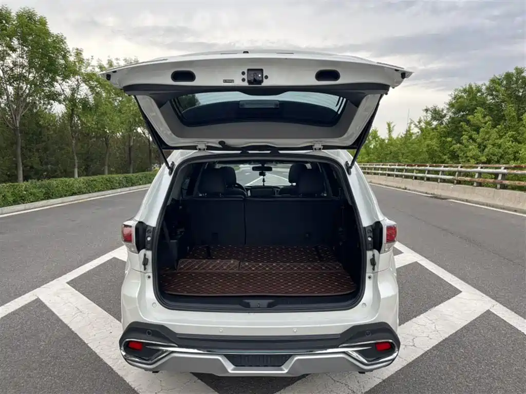 Toyota Highlander 2015 2.0T FWD Luxury Edition 7-seater фото 10