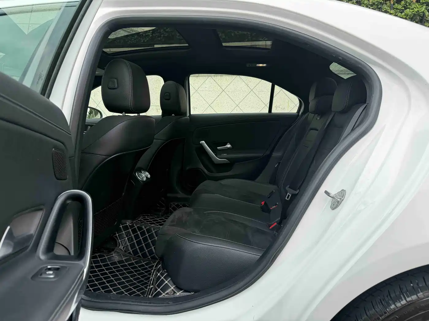 Mercedes-Benz A-Class 2019 A 200 L Sport Sedan фото 7