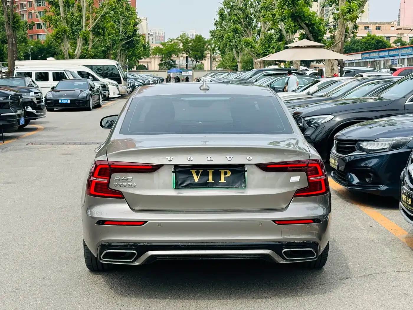 Volvo S60 Plug-in Hybrid 2021 T8 Twin Engine AWD R-Design Sport Edition фото 5