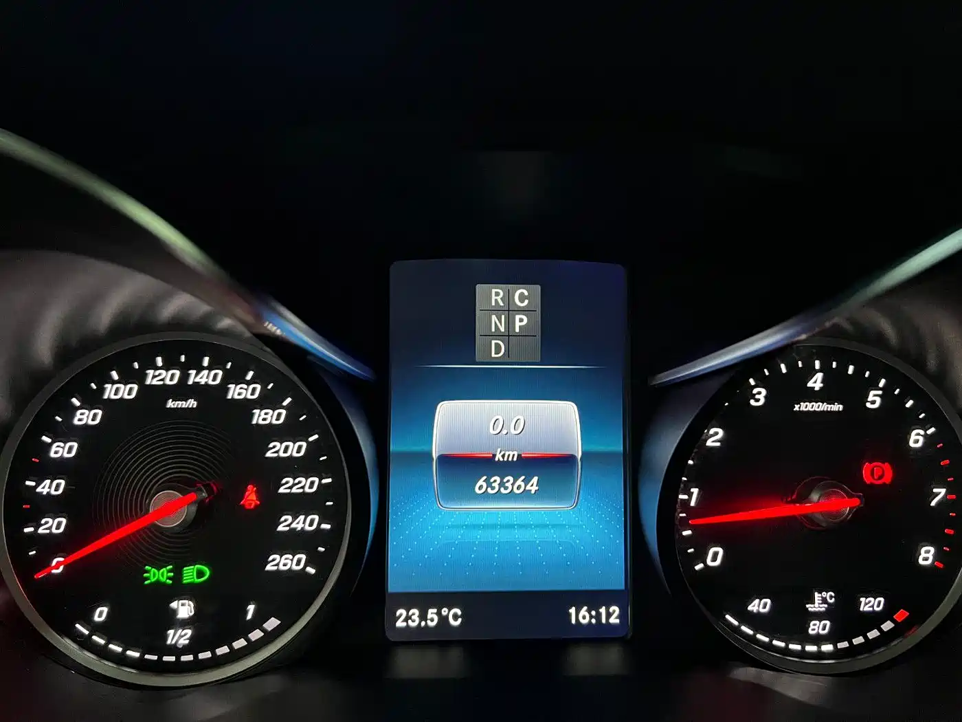 Mercedes-Benz V-Class 2022 V 260 L Long Wheelbase Luxury Edition фото 7
