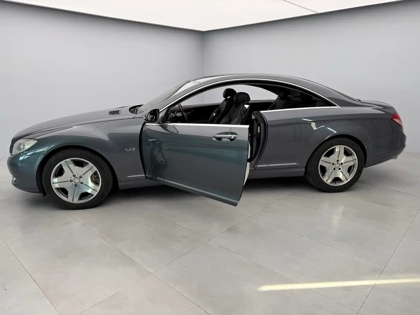 Mercedes-Benz CL-Class 2008 Model CL 600 фото 2
