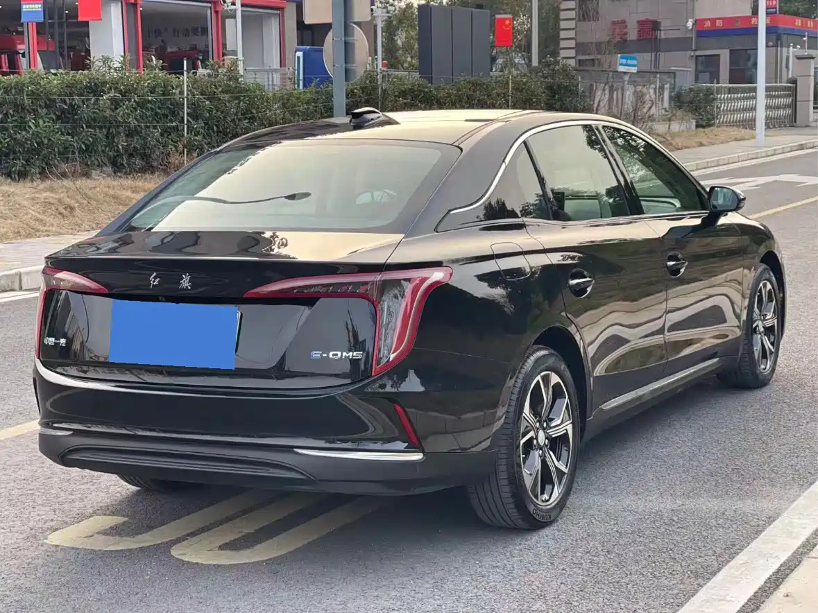 Hongqi HONGQI E QM5