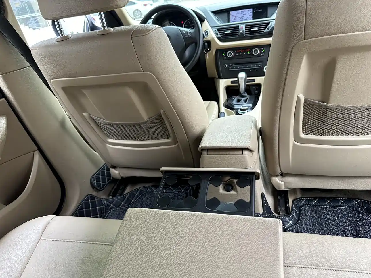 BMW X1 (Import) 2011 2010 xDrive25i