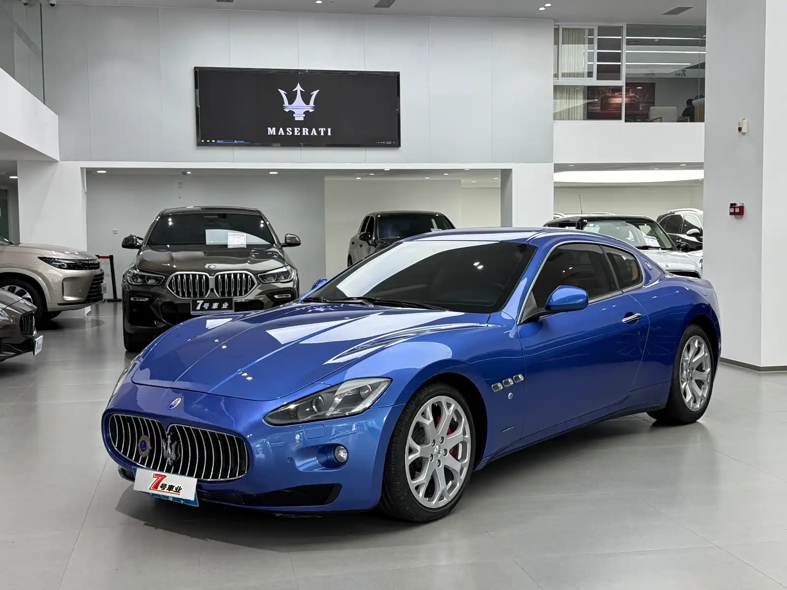 Фото 1 - Maserati GranTurismo