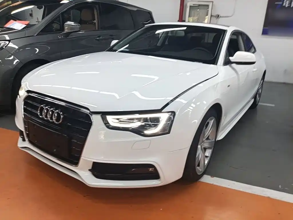 Фото 1 - Audi A5 (Import)