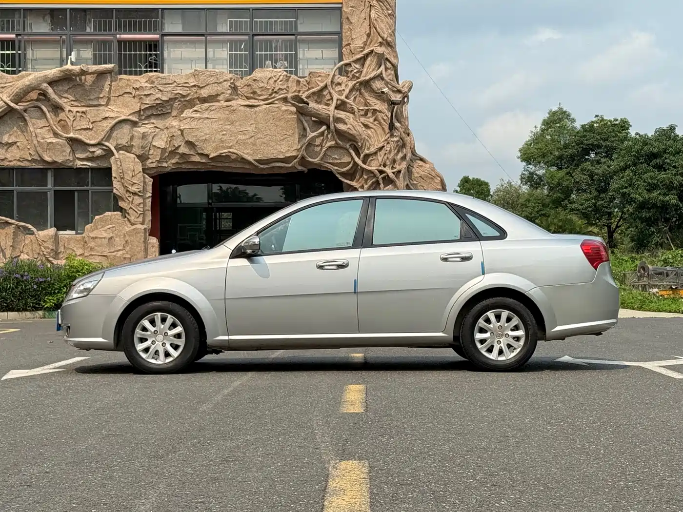 Buick Excelle 2012 2011 1.6LX-AT