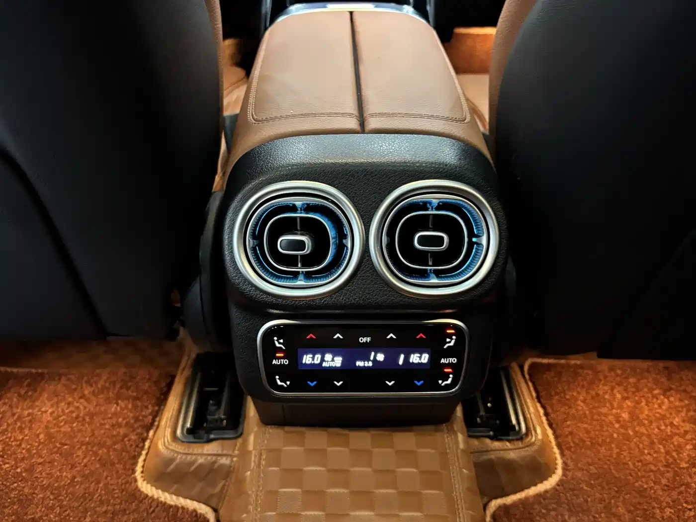 Mercedes-Benz GLC 2025 Facelift GLC 300 L 4MATIC Dynamic 5-seater фото 20