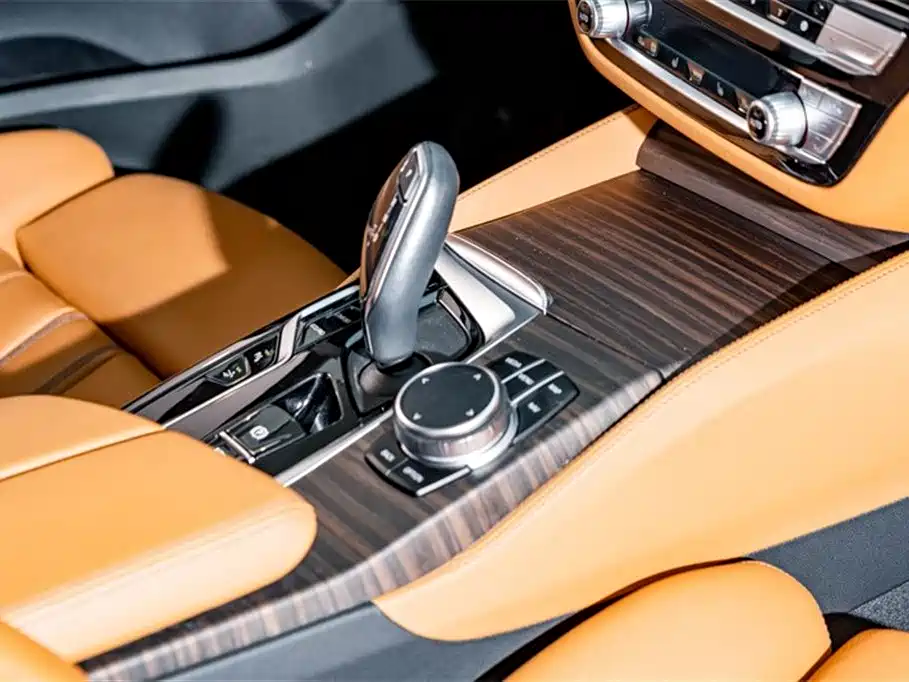 BMW 6 Series GT 2021 Facelift 630i Luxury Design Package фото 19