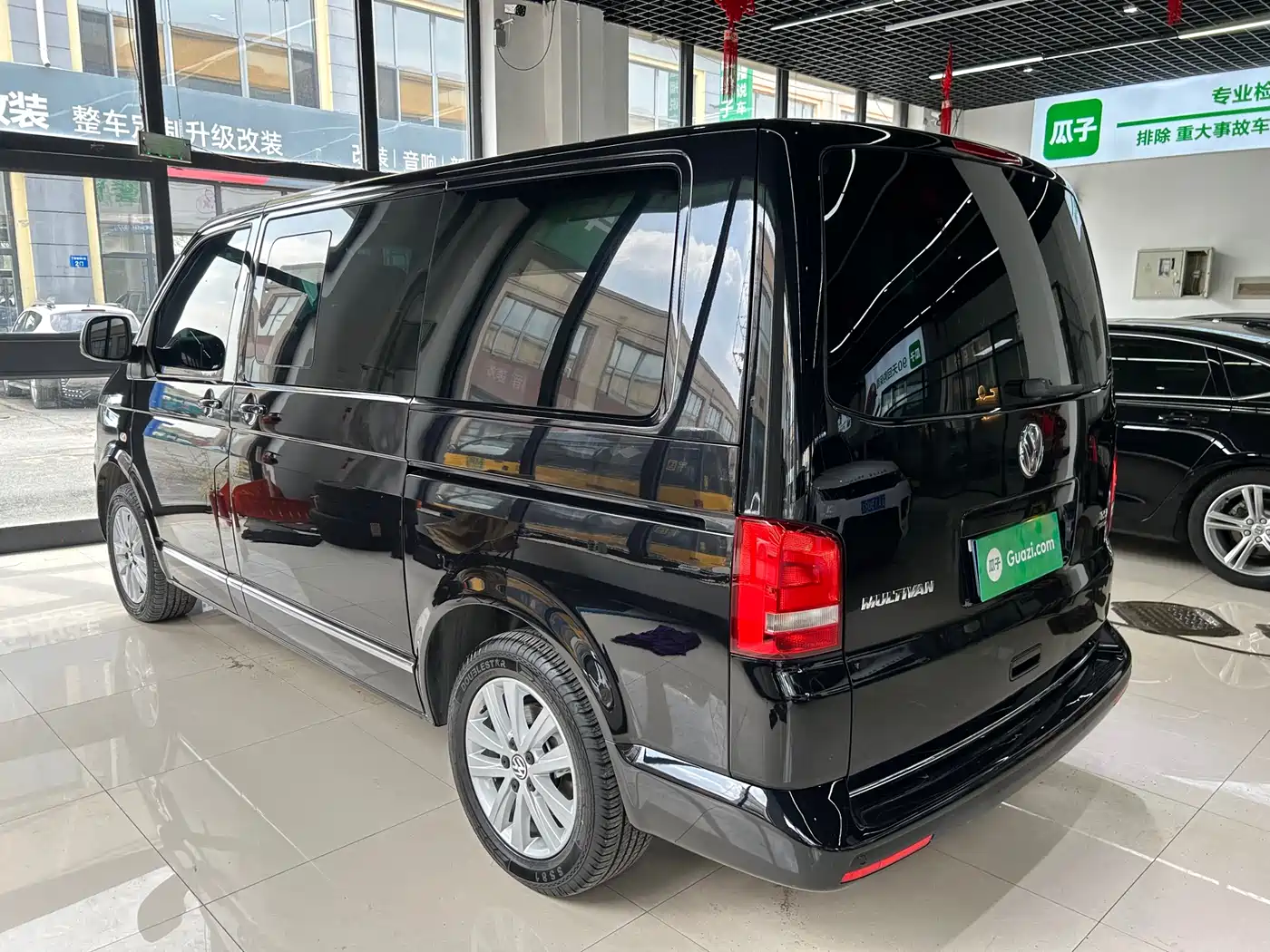 Volkswagen Multivan 2015 2012 2.0TSI 4WD Premium