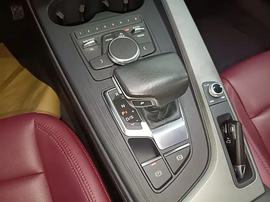 Audi A4L 2019 40 TFSI Progressive (China VI) фото 14