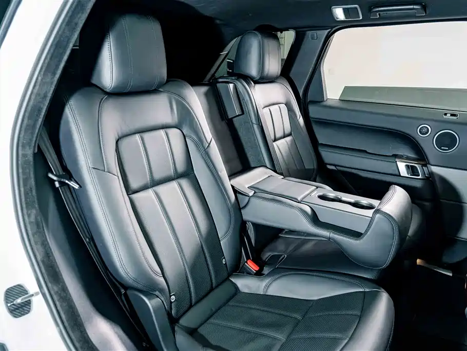 Land Rover Range Rover Sport PHEV 2018 Model P400e фото 23