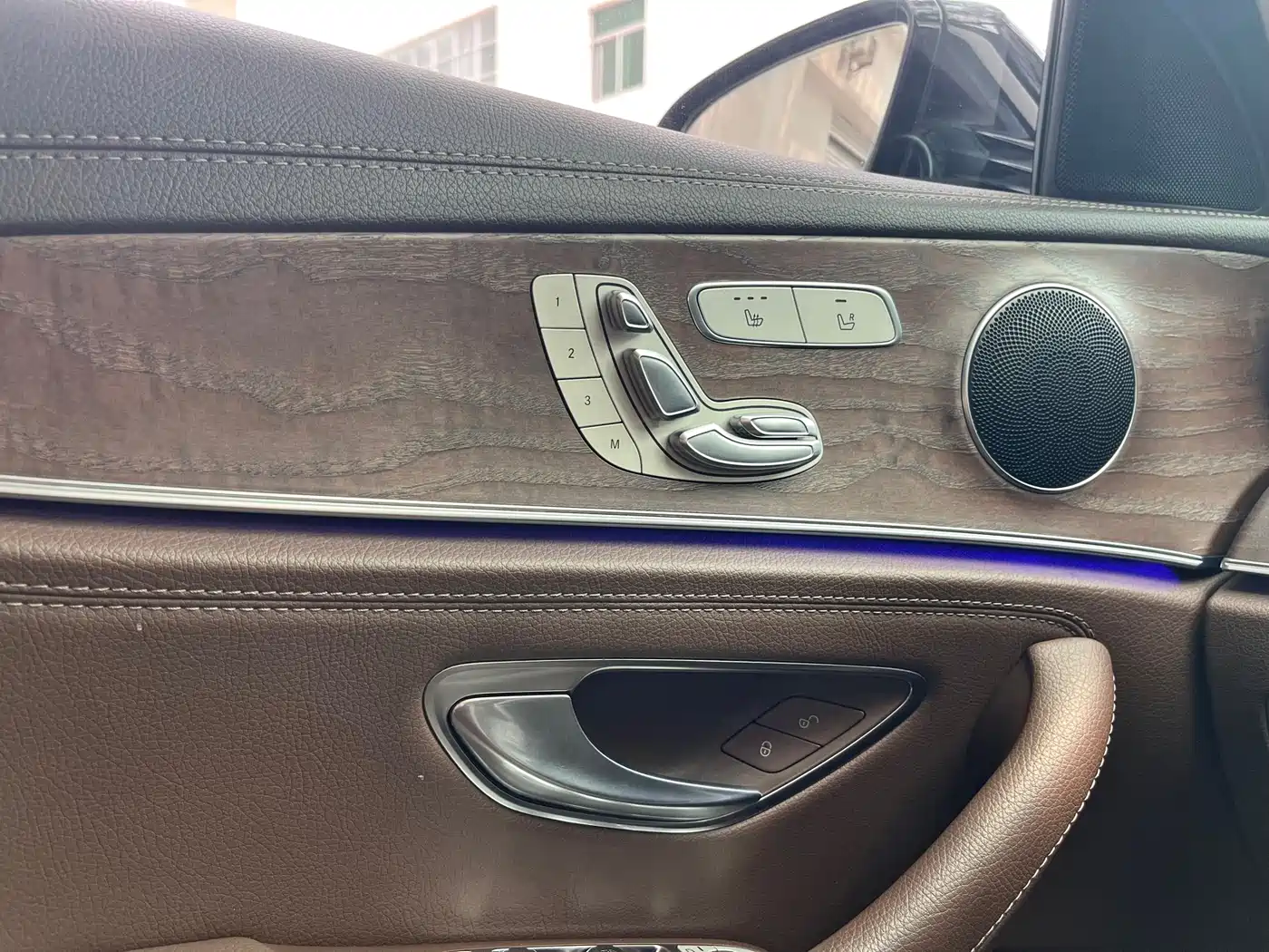 Mercedes-Benz E-Class 2020 E 300 L Fashion фото 16