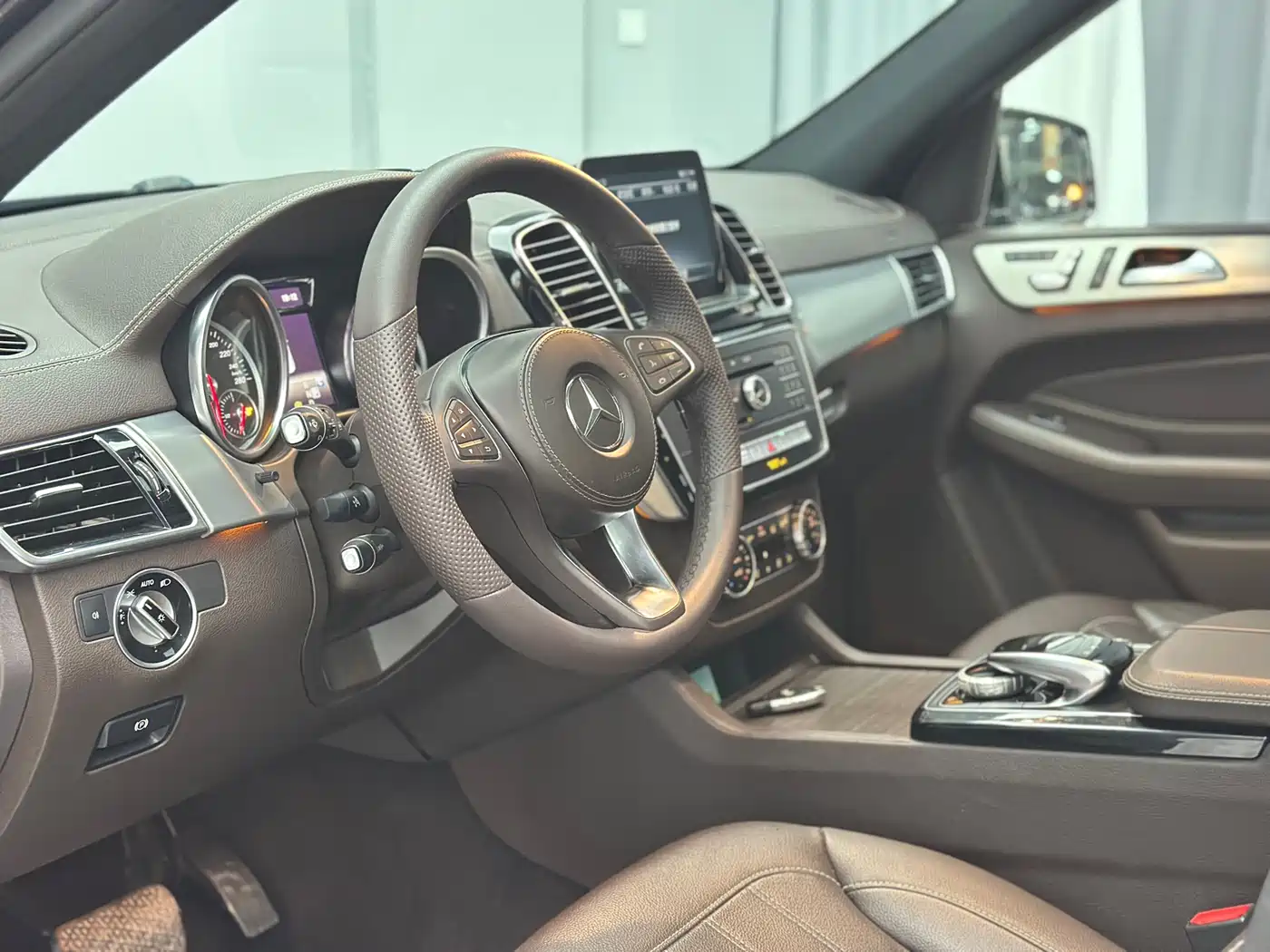 Mercedes-Benz GLS 2016 GLS 400 4MATIC Dynamic фото 17
