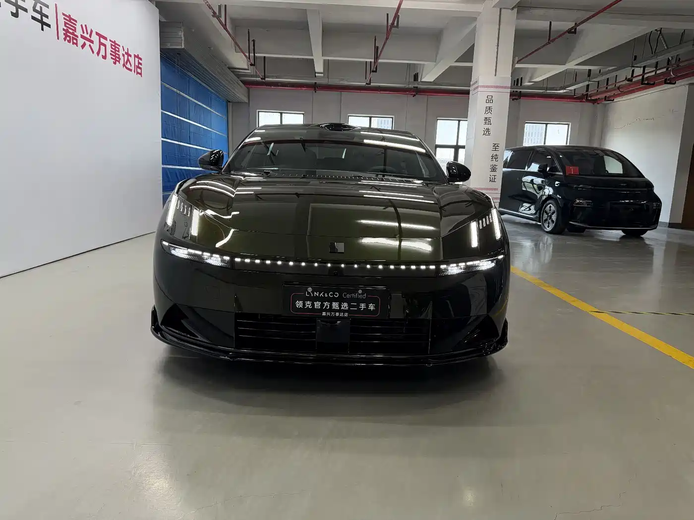 Lynk & Co 10 EM-P 2025 Facelift 240 AWD Ultra Sport Edition фото 2