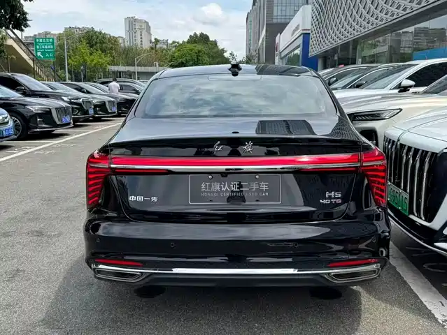 Hongqi H5 2024 2.0T Automatic Smart Connect Flag Smooth Edition — фото 3