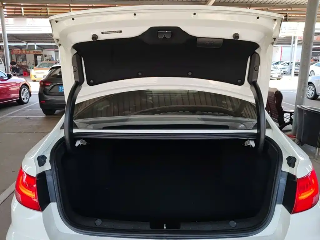 Geely Emgrand GL 2016 2017 1.8L Manual Elite