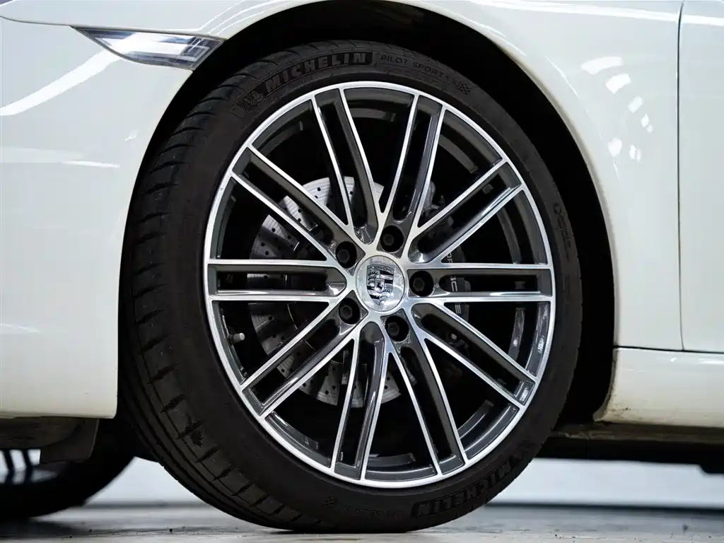 Porsche 911 2016 Carrera 3.0T фото 20