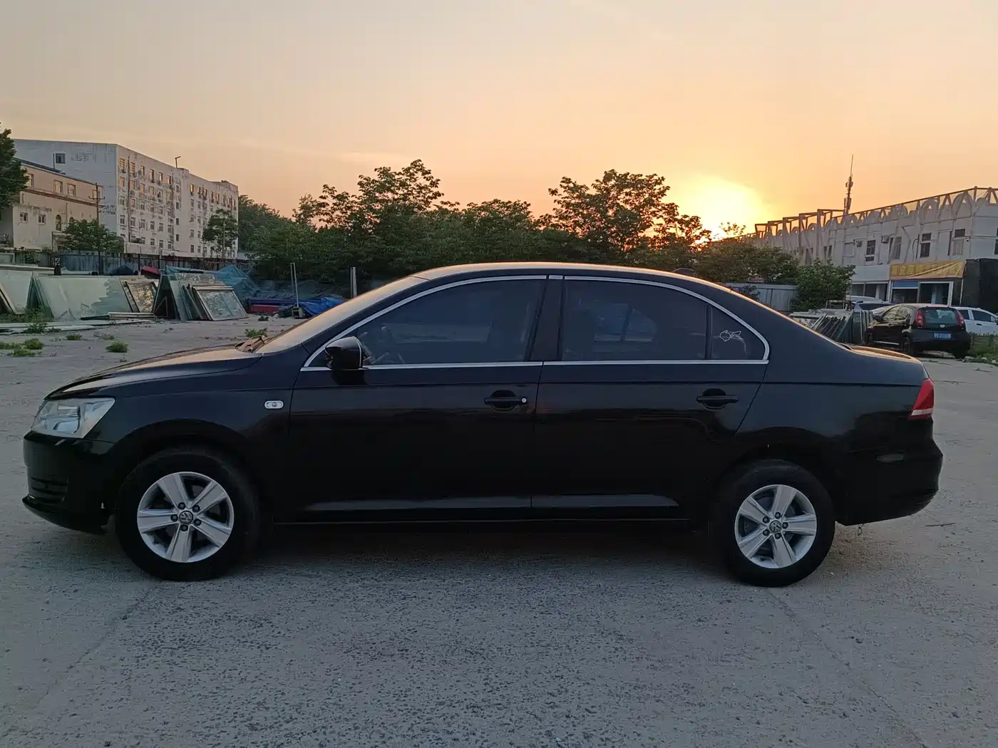 Volkswagen Santana 2013 1.4L Manual Trend Edition фото 5