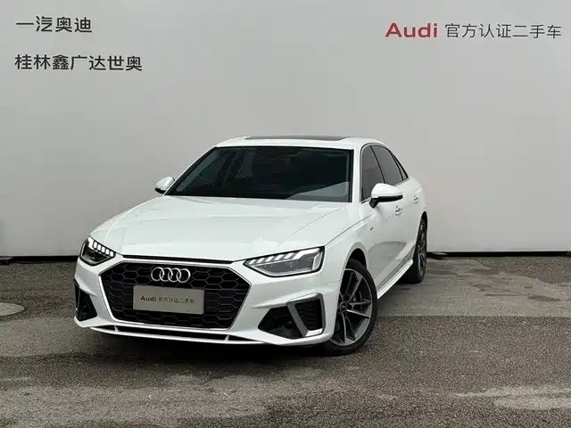 Audi A4L 2022 40 TFSI Fashion Dynamic — фото 1