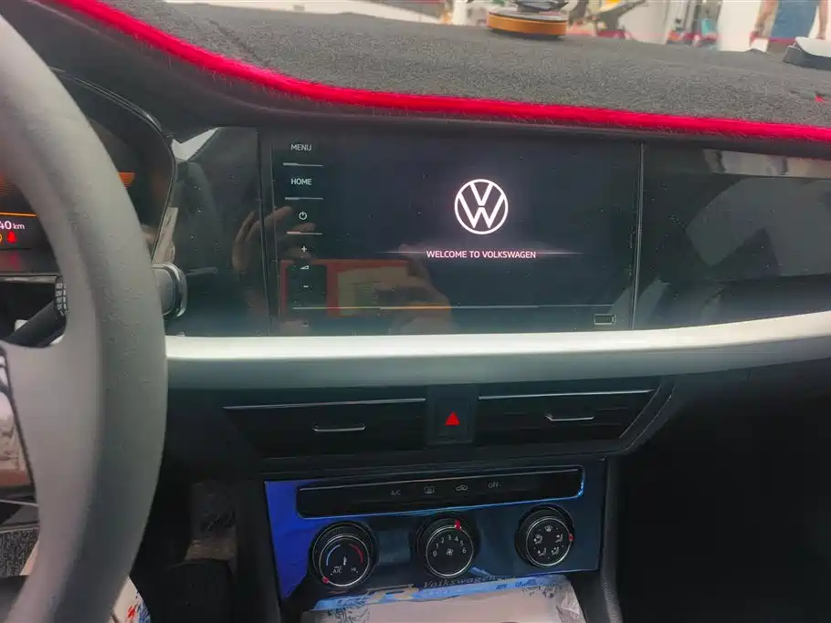 Volkswagen Lavida 2021 1.5L Auto Comfort Edition фото 13