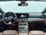 صورة 7 - Mercedes-Benz E-Class