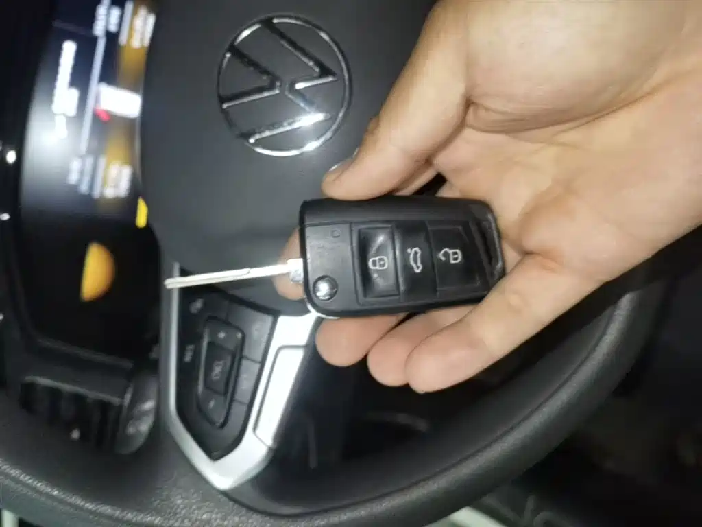 Volkswagen Lavida 2023 New Sharp 1.5L Auto Premium Edition фото 15