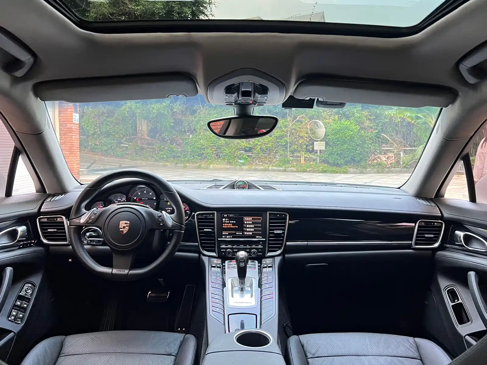 صورة 6 - Porsche Panamera