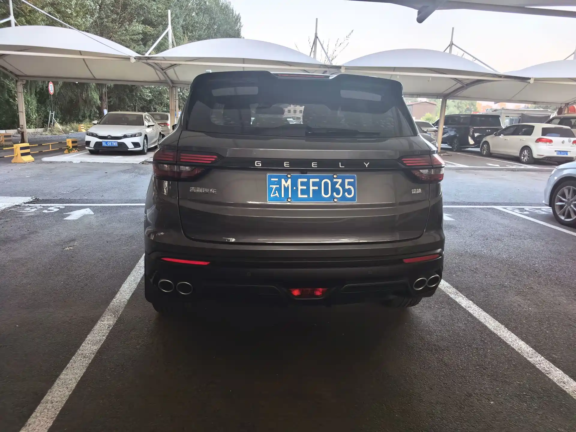 Фото 16 - Geely Coolray