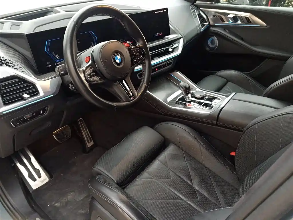 BMW XM