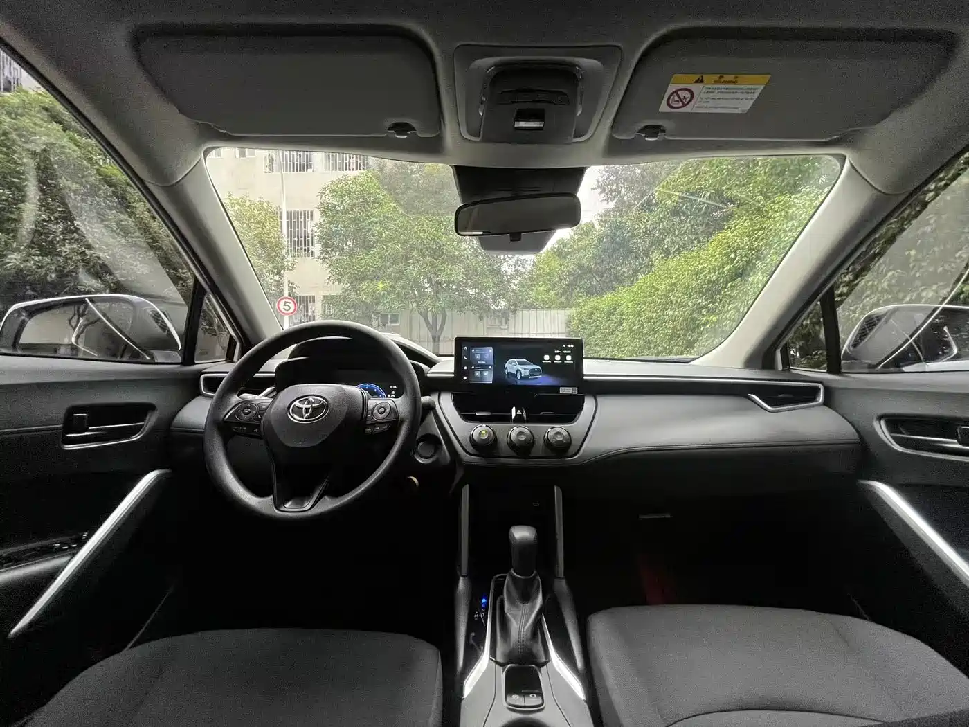 Toyota Corolla Cross 2023 2.0L Pioneer Edition фото 5