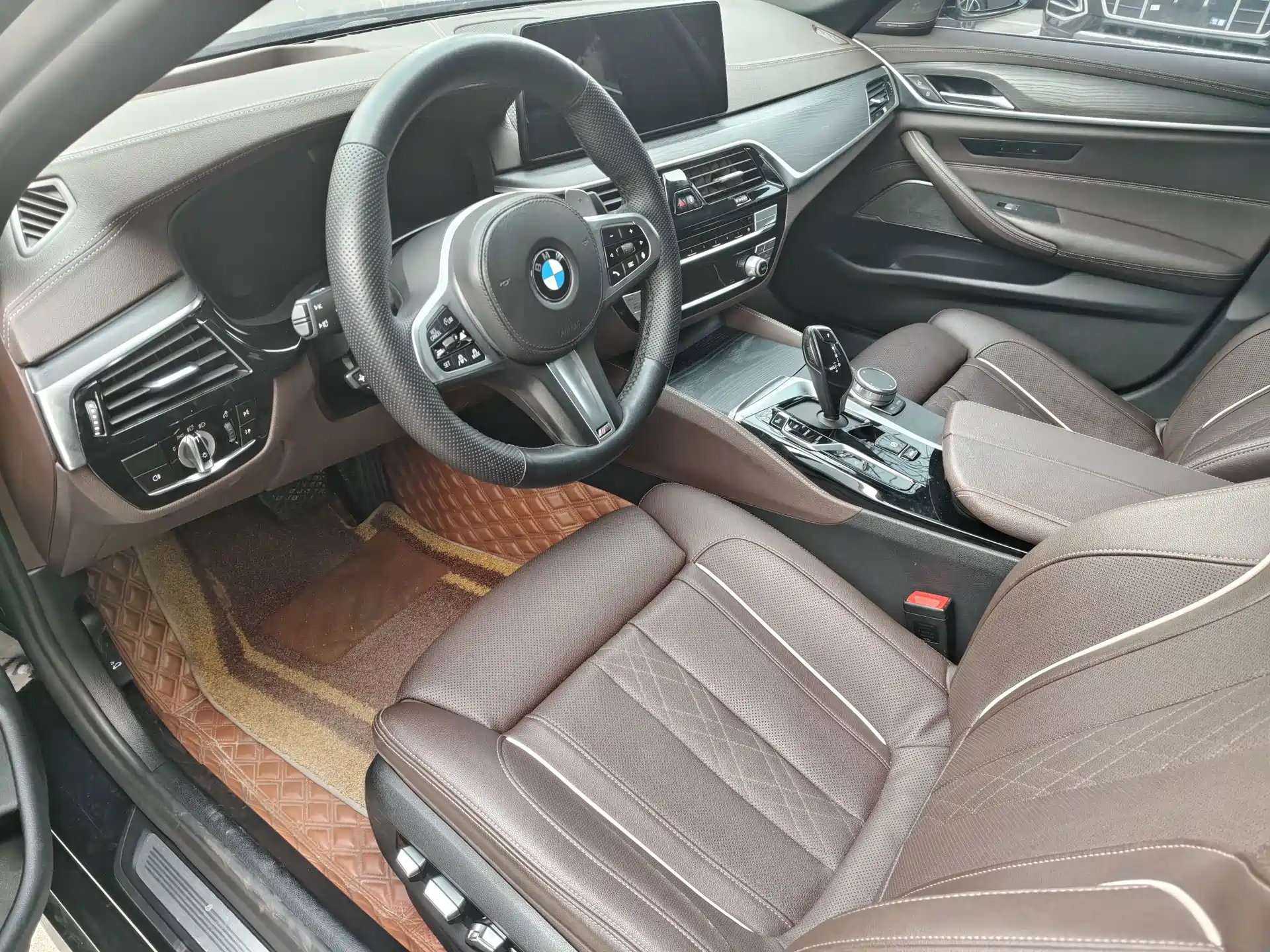 Photo 11 - BMW 5 Series