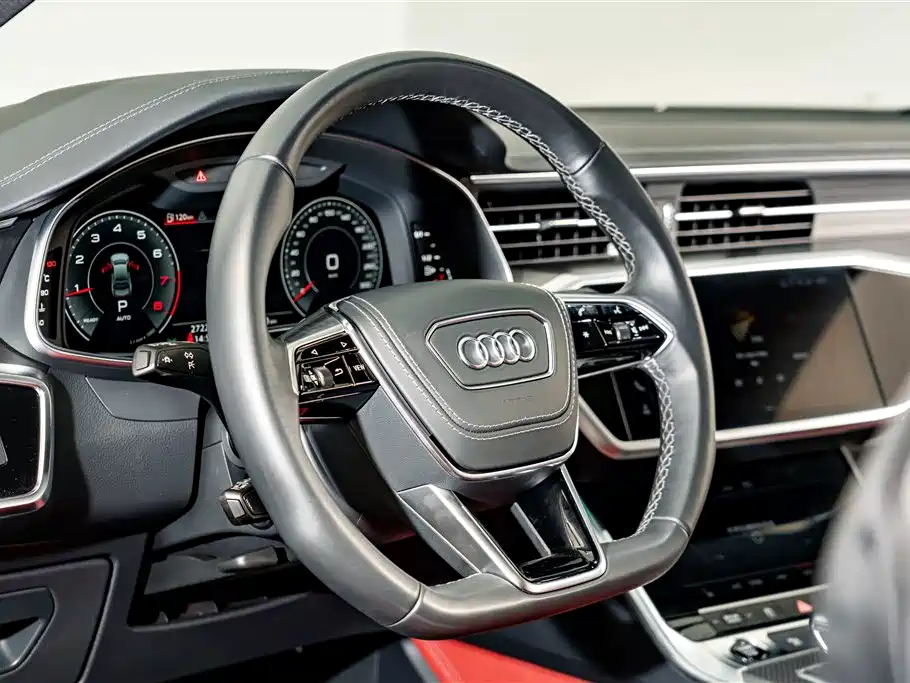 Audi A7L 2024 45 TFSI quattro Black Warrior Edition фото 12