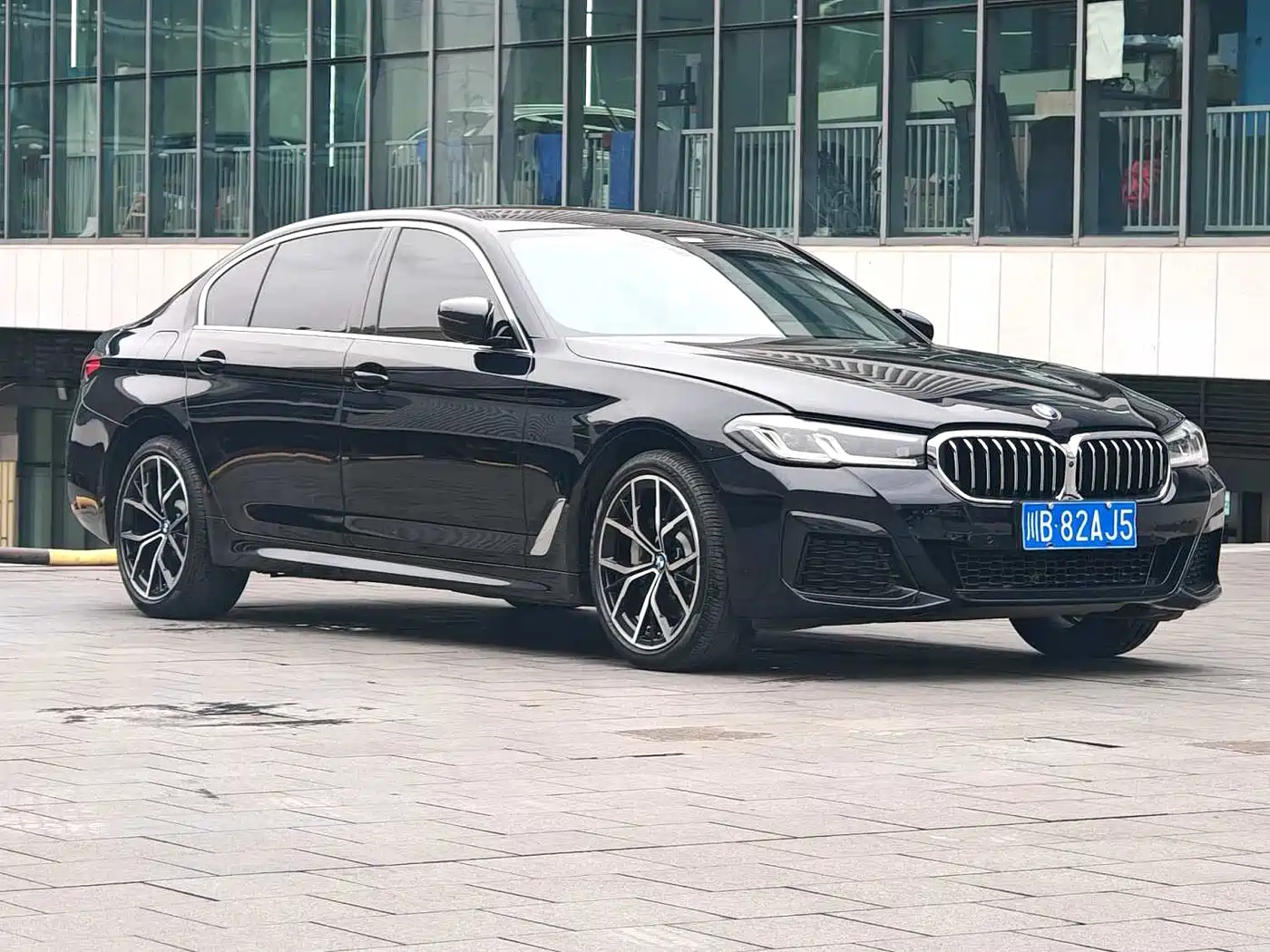 BMW 5 SERIES