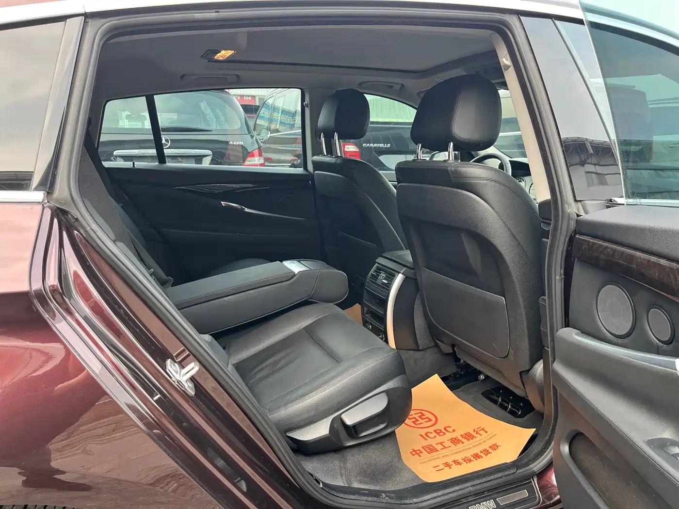 BMW 5 Series GT 2015 528i Leading фото 25