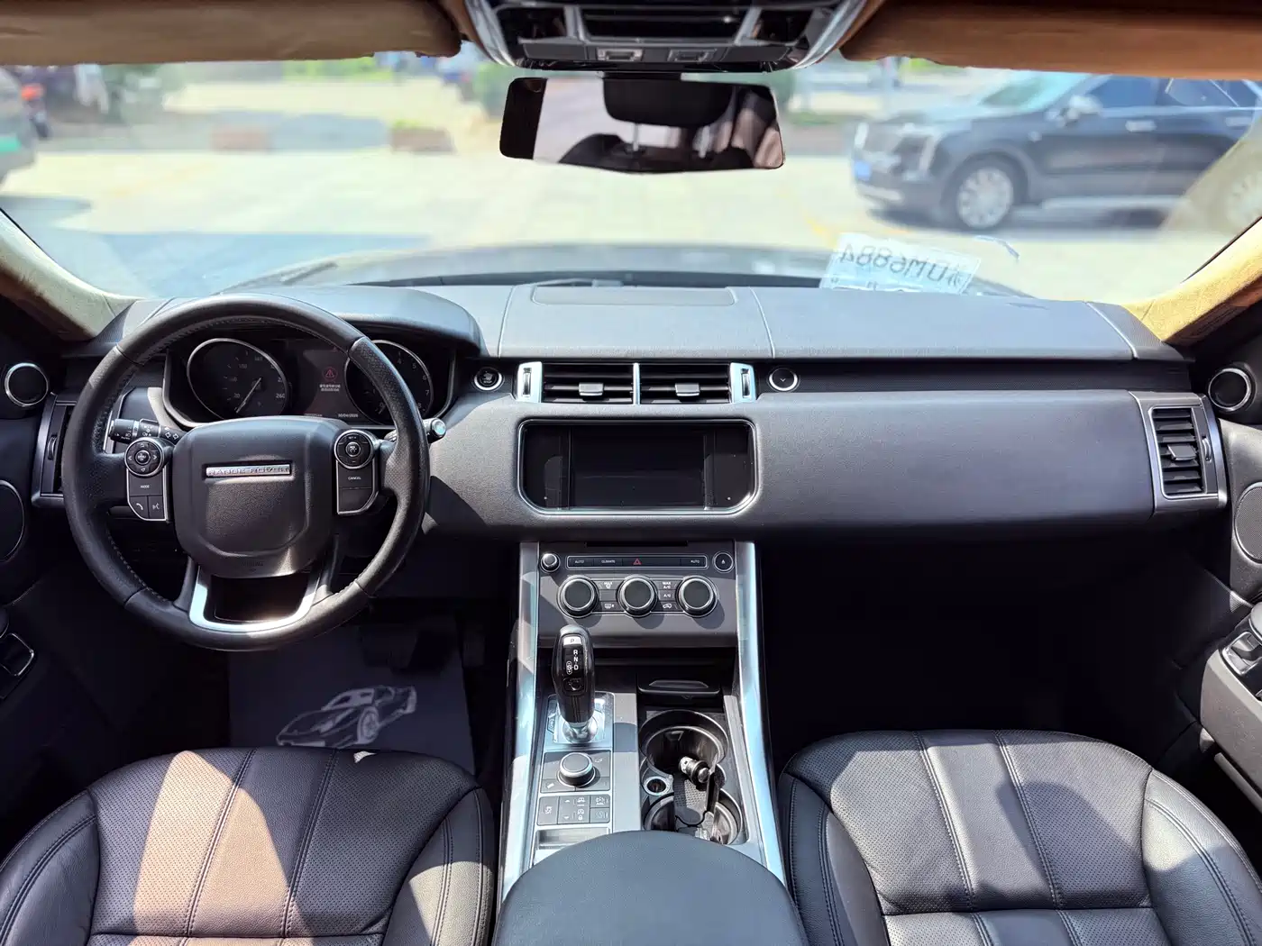 Land Rover Range Rover Sport 2016 Model 3.0 SC V6 SE фото 13