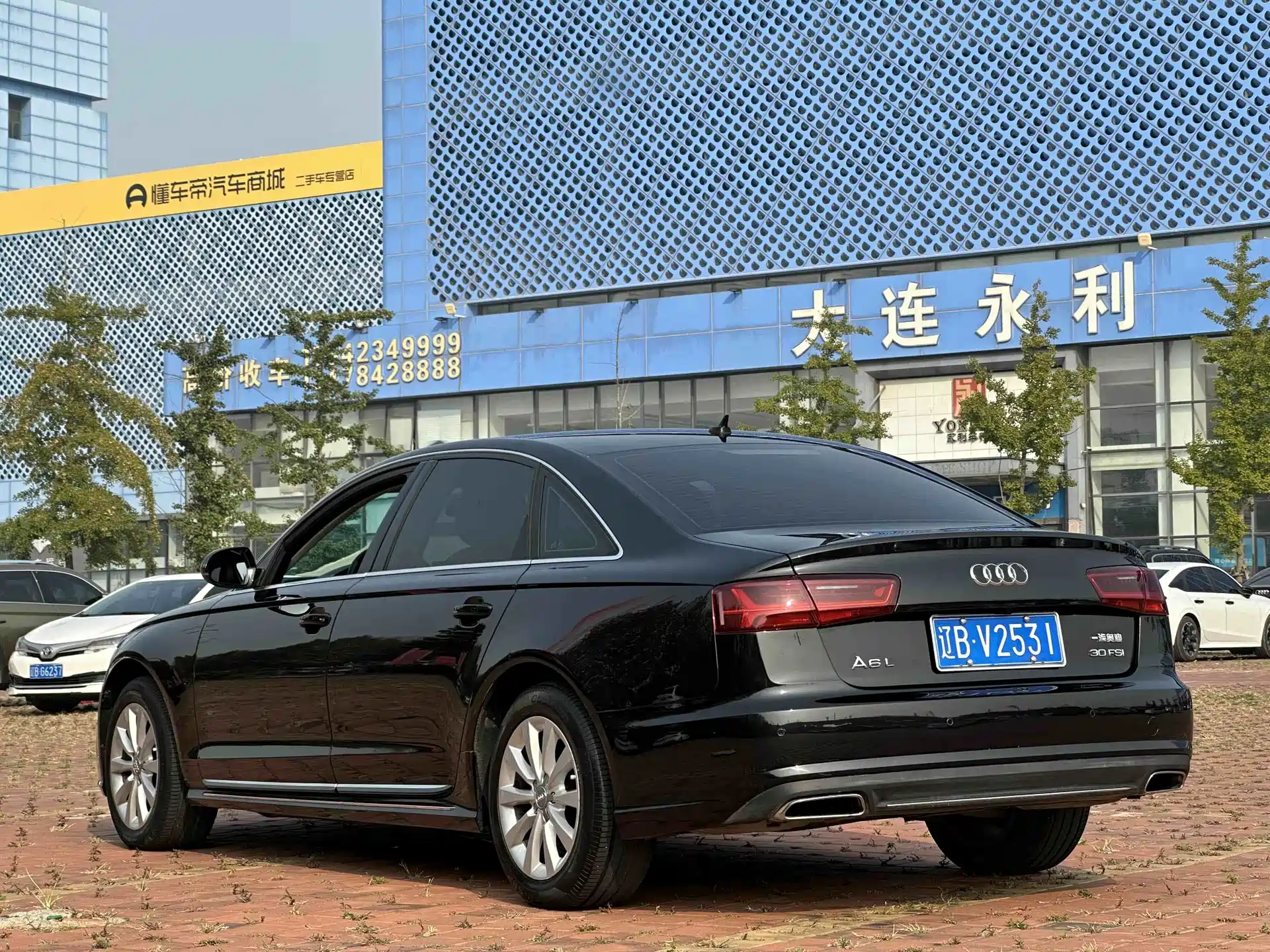Photo 5 - Audi A6L