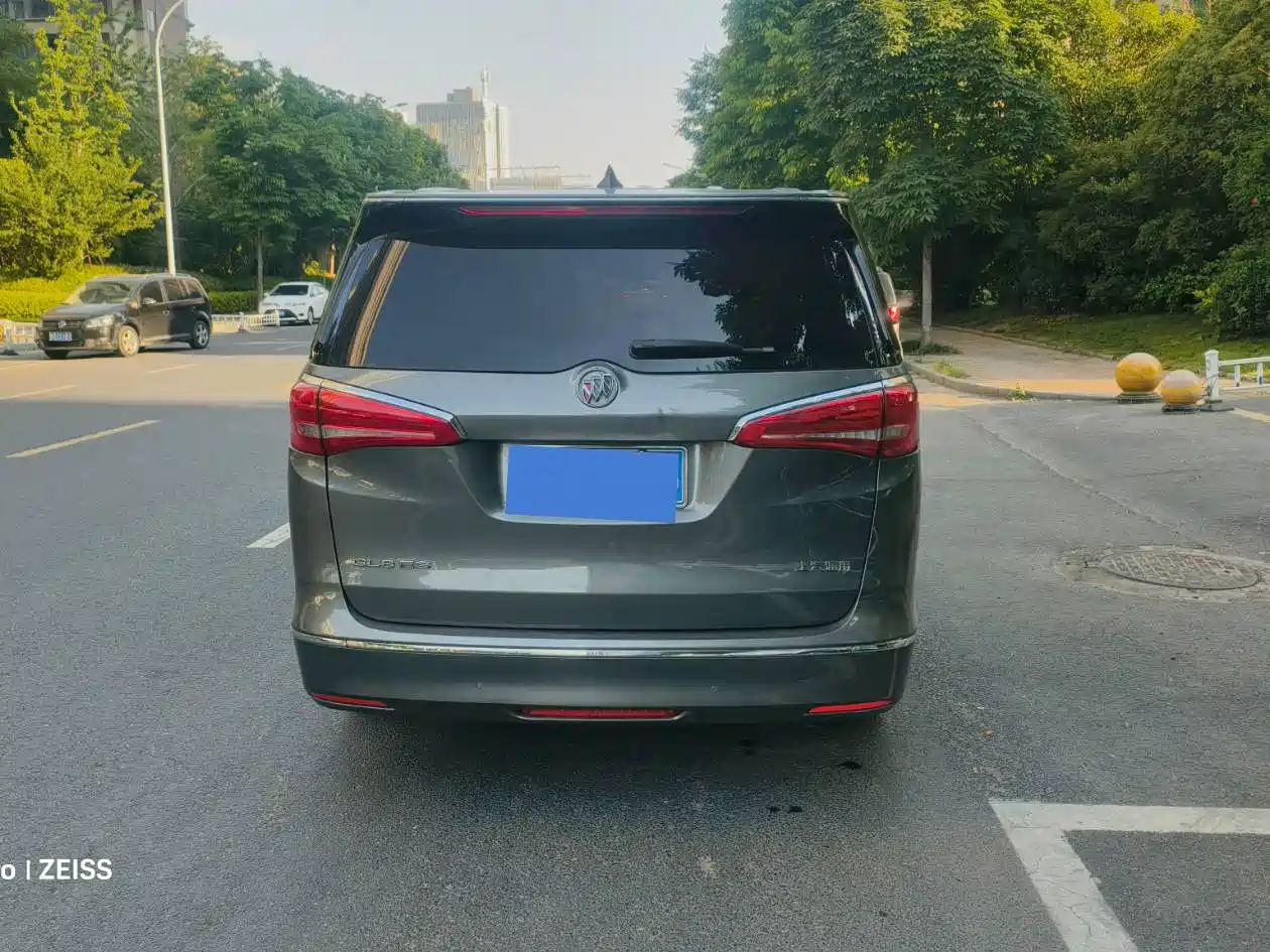 Buick GL8 2018 ES 28T Comfort Type China VI фото 4