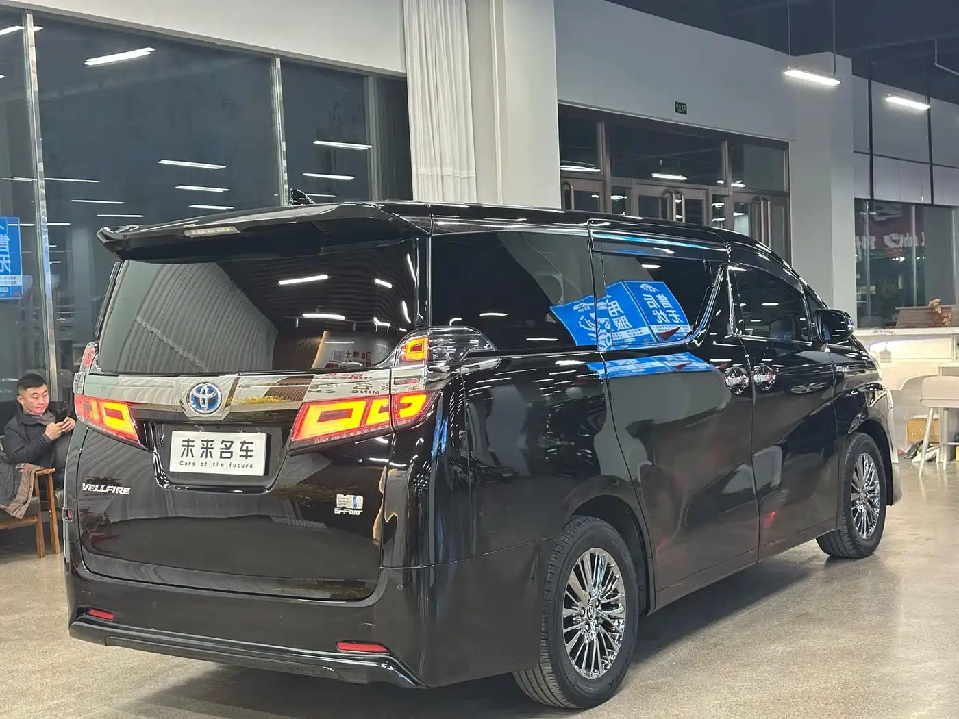 Toyota Vellfire 2021 Crown Hybrid 2.5L HV Luxury Edition фото 16