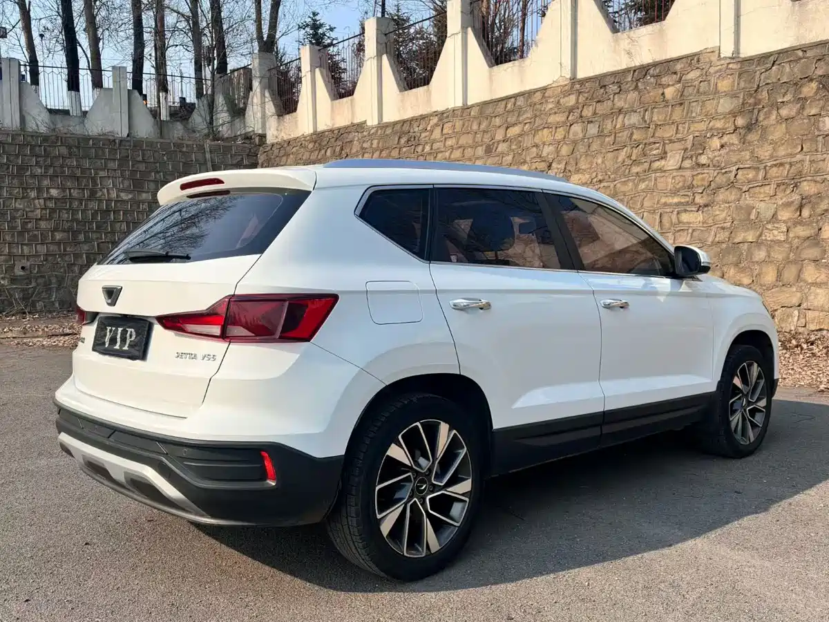 JETTA VS5