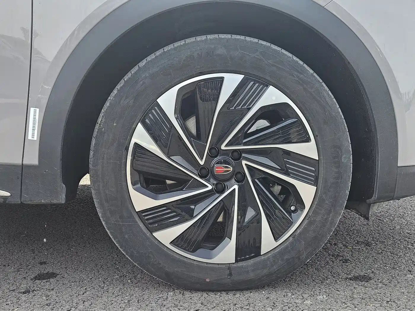 Hongqi HS7 PHEV 2024 2.0T PHEV AWD Flagship 6-Seater фото 9