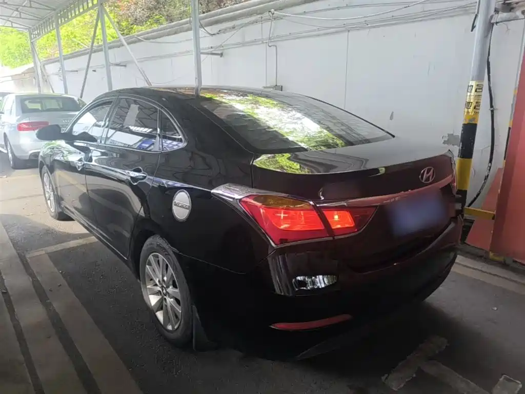 Hyundai Mistra 2014 1.8L Auto Smart GLS фото 5