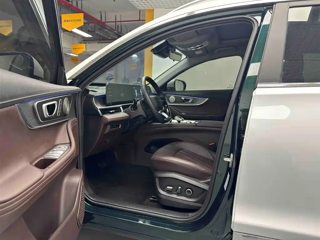 Chery Tiggo 8 PRO 2025 2025 390T 2WD Premium Edition I