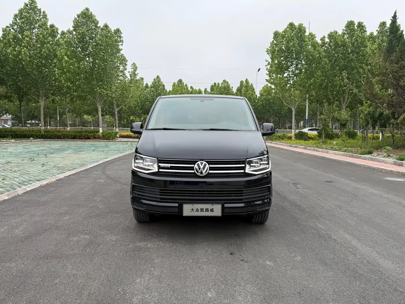 Volkswagen Caravelle 2019 2.0TSI 4WD Comfort 7-seater фото 2
