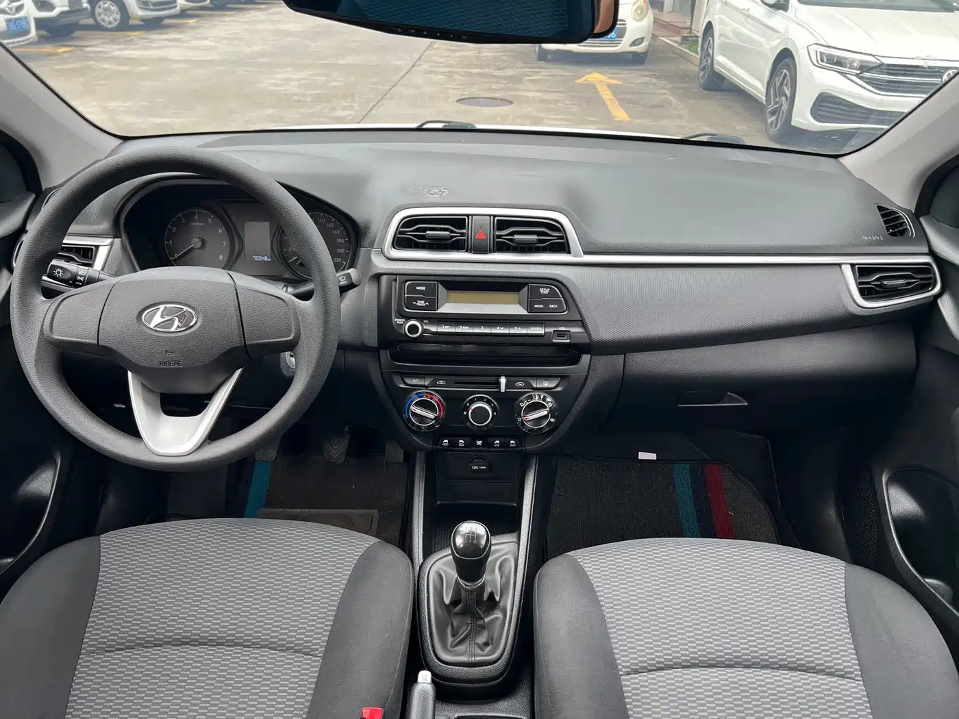 Hyundai Verna 2017 1.4L Manual Renewal China V фото 11
