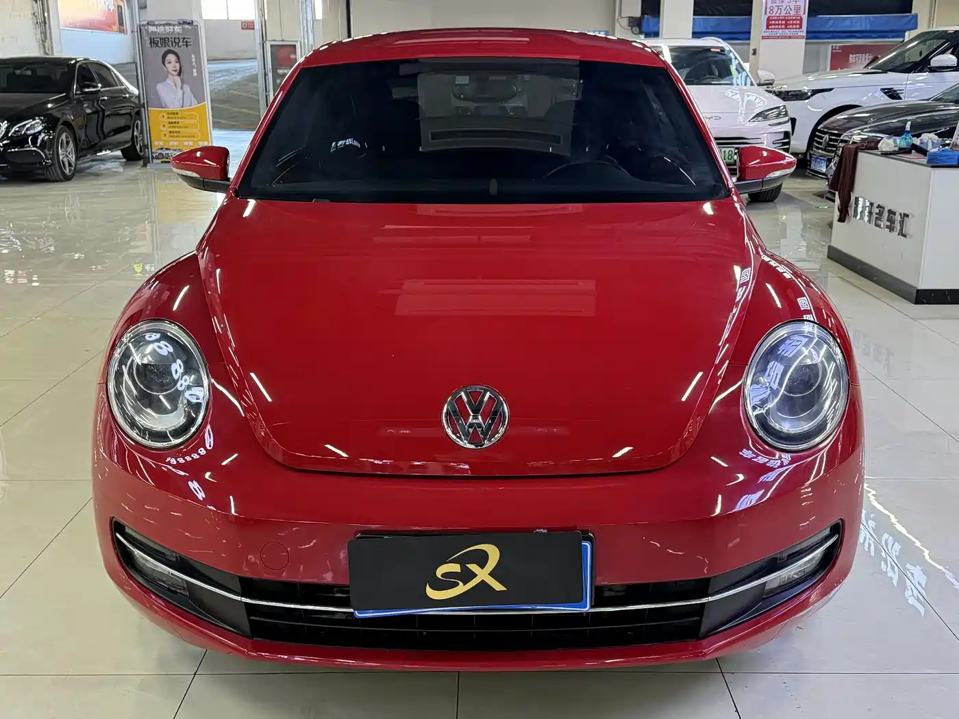 Volkswagen Beetle 2016 Model 180TSI Club Edition фото 2