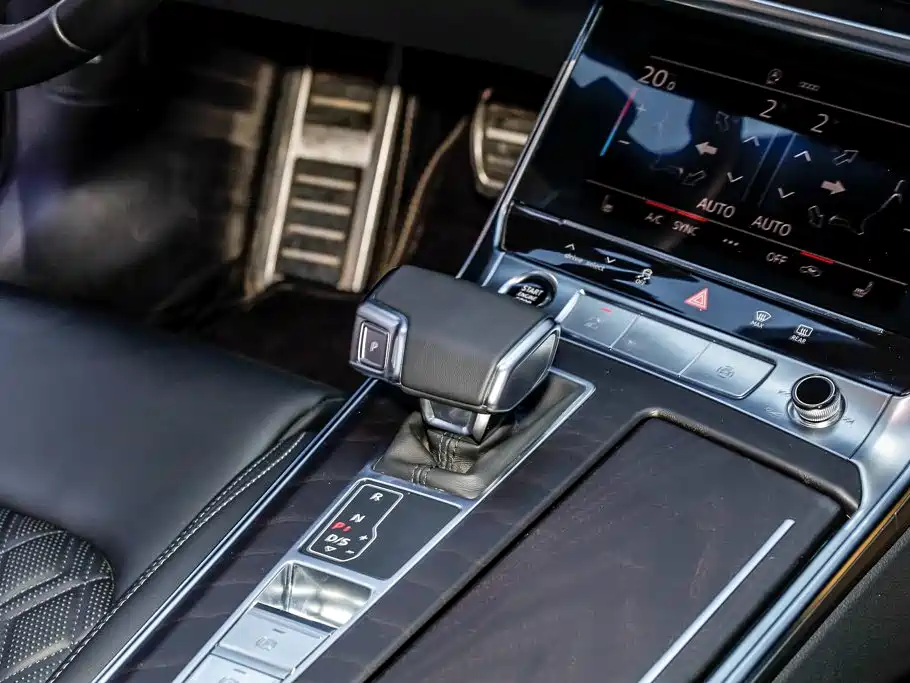 Photo 28 - Audi A6L