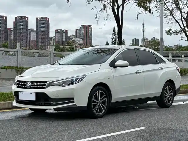  Venucia Venucia D60 2018 1.6L CVT Comfort Edition