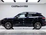 Photo 3 - Porsche Cayenne New Energy