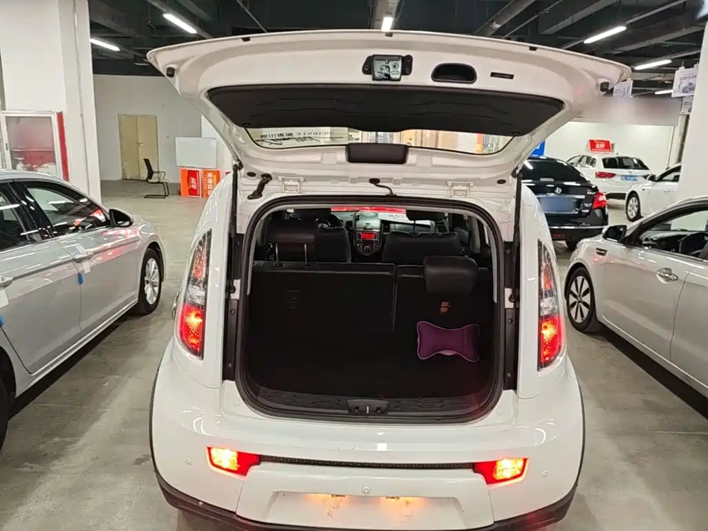 Kia Soul 2016 2013 1.6L AT Premium