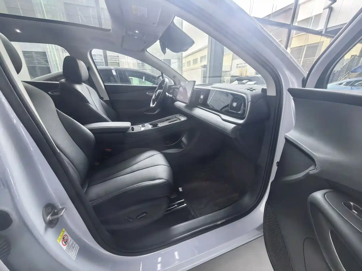 BYD Hai Shi 05 EV 2025 520KM Flagship Smart Navigation Edition фото 16